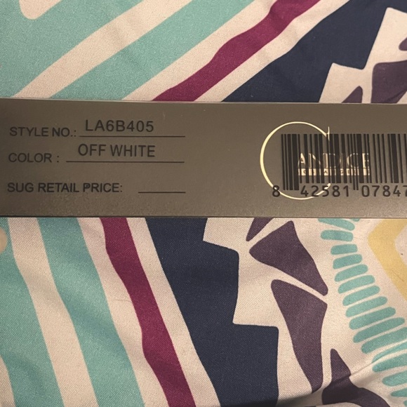 CANDICE tote bag. White, red, & blue. Never used, tags included, good condition - Picture 4 of 5